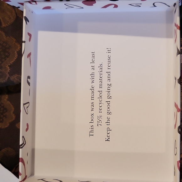 Kate spade  Firm Hp  heart leather boxed bagged tagged leather card holder ♥️ - Picture 8 of 9